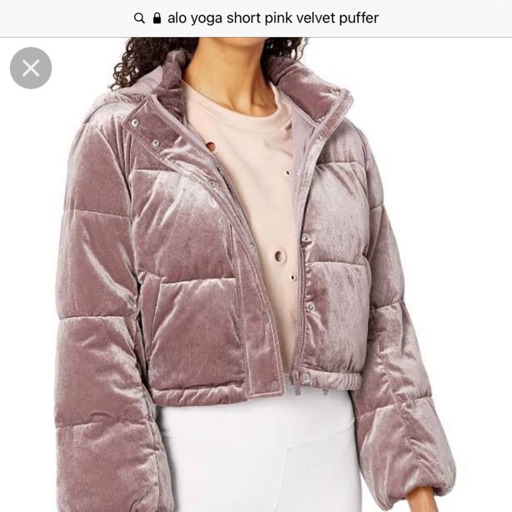 new never worn alo yoga velvet puffer